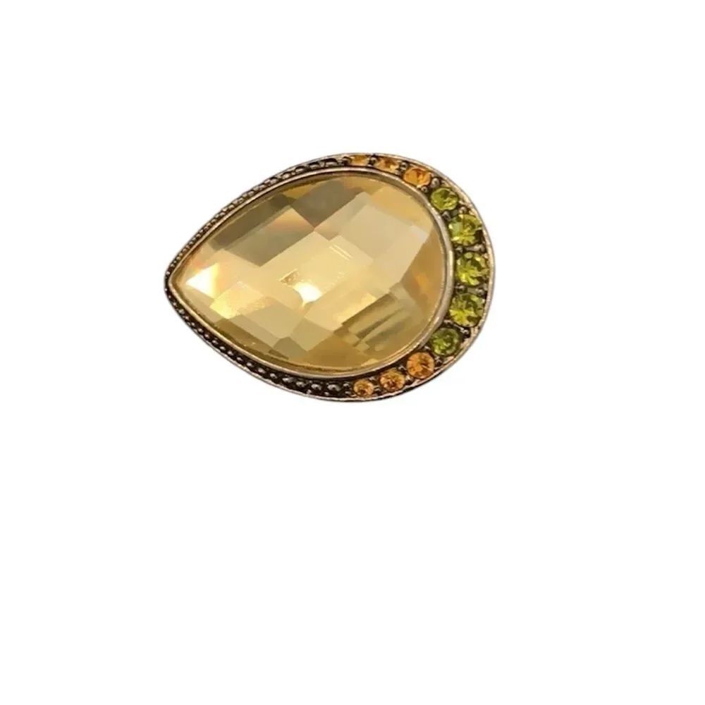 Gorgeous cocktail ring large yellowβteardropβcenterβstoneβapproximateβszβ5-5.5